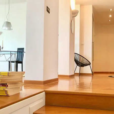 Triestevillas Campomarzio20, Sea View In The City Center, 9 Guests Appartement Trieste