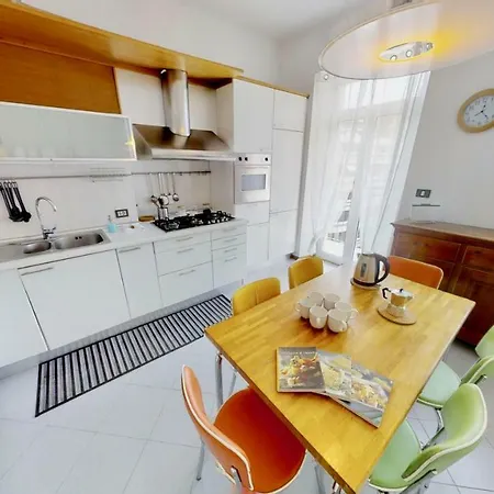 Triestevillas Campomarzio20, Sea View In The City Center, 9 Guests Trieste