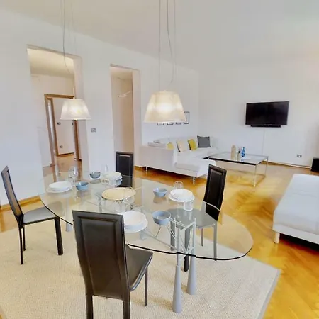 Triestevillas Campomarzio20, Sea View In The City Center, 9 Guests Appartement Trieste